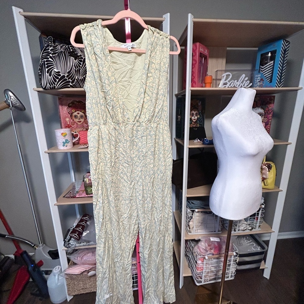 Derek Lam Collection jumpsuit. Preloved Size 42 ( no belt ) - Picture 4 of 5